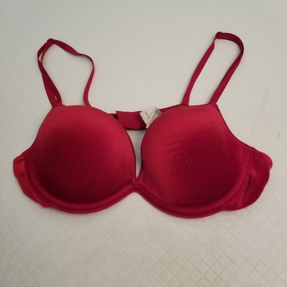 Secret Teeasures Red Velvet Bra Size 38C - Picture 1 of 6